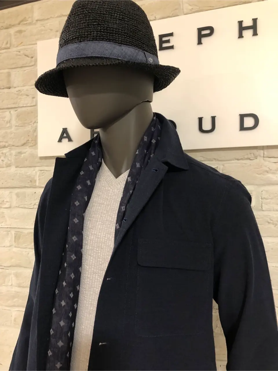 JOSEPH ABBOUD 山口 コーディネート画像