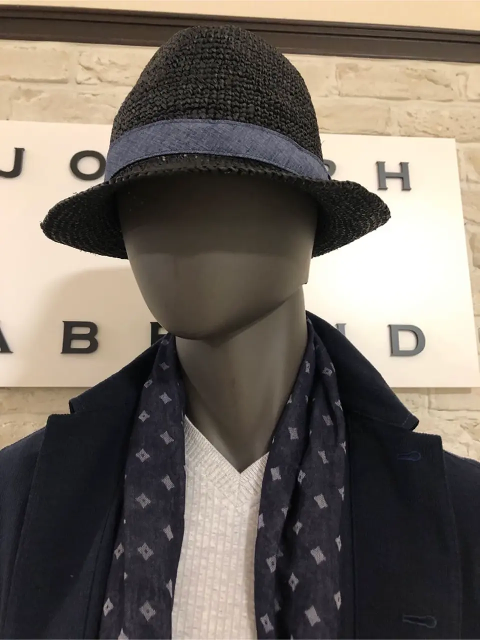 JOSEPH ABBOUD 山口 コーディネート画像