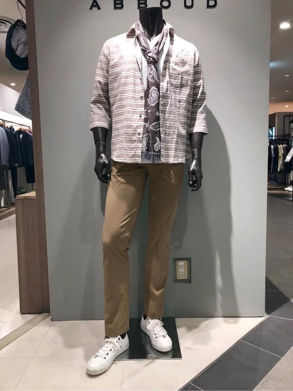 JOSEPH ABBOUD 川田 コーディネート画像