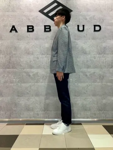 JOSEPH ABBOUD 足立 コーディネート画像