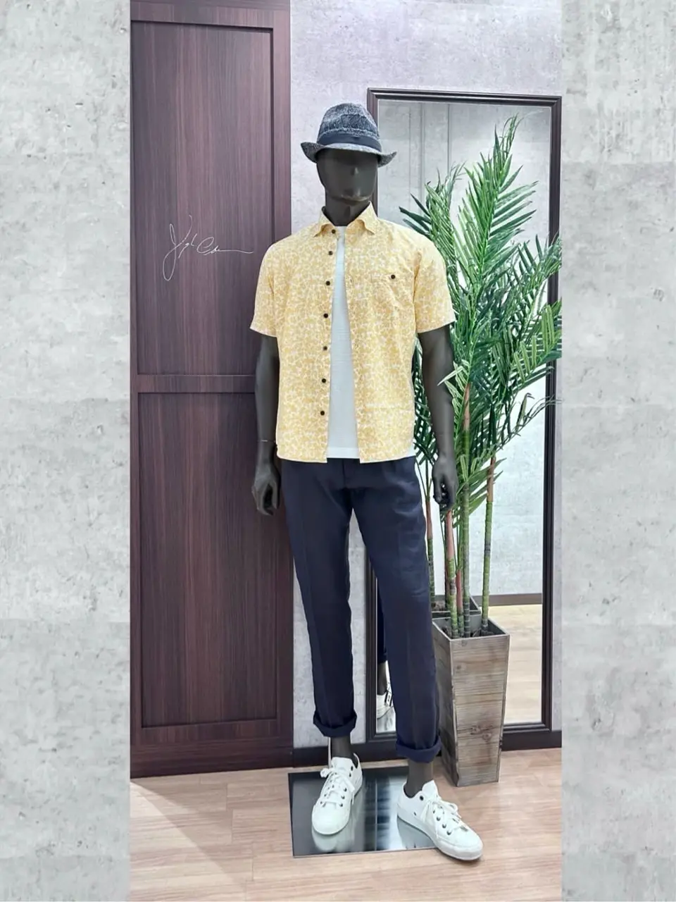 JOSEPH ABBOUD 二澤 コーディネート画像