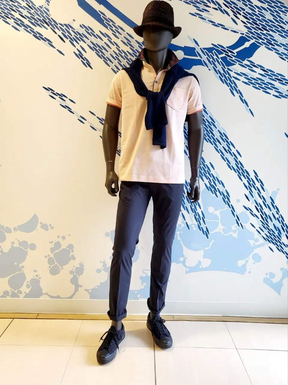 JOSEPH ABBOUD 亀井 コーディネート画像