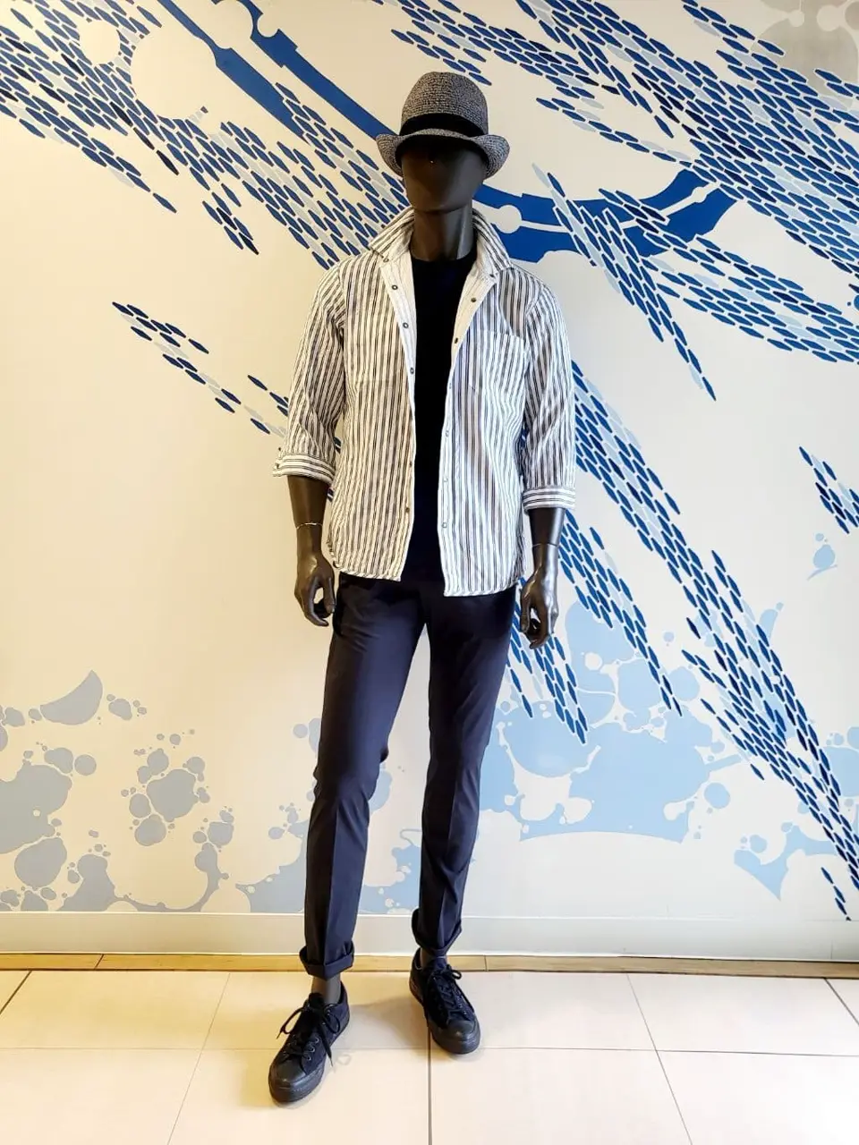 JOSEPH ABBOUD 亀井 コーディネート画像