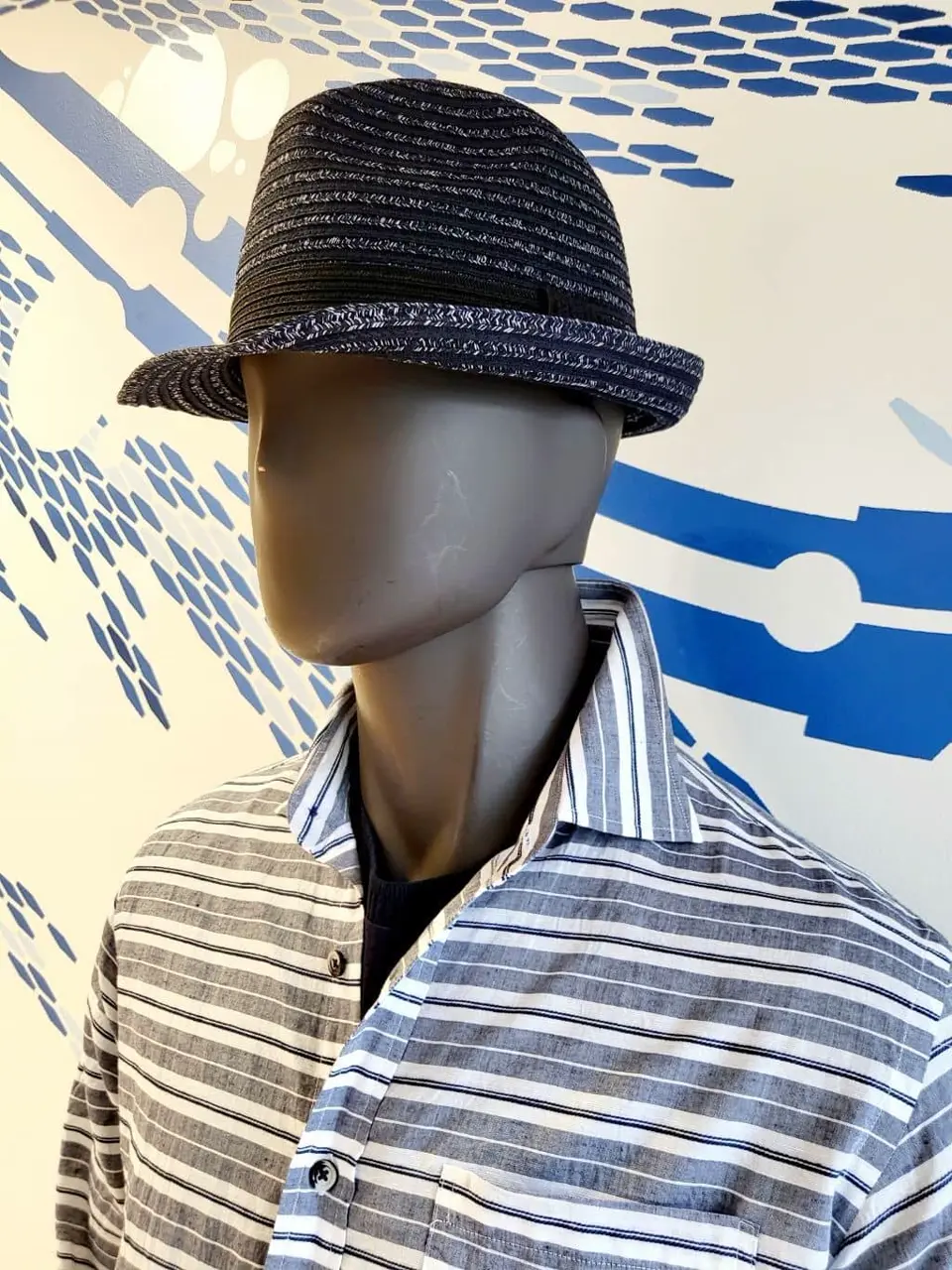 JOSEPH ABBOUD 亀井 コーディネート画像