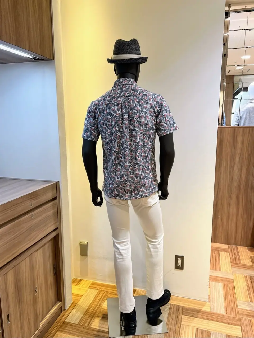 JOSEPH ABBOUD 森部 コーディネート画像