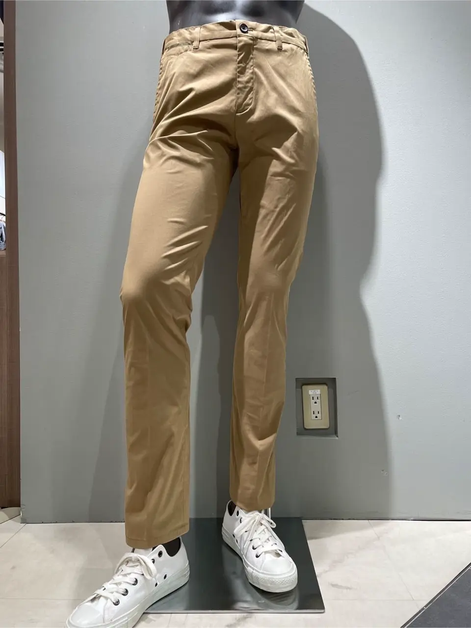 JOSEPH ABBOUD 伊津野 コーディネート画像