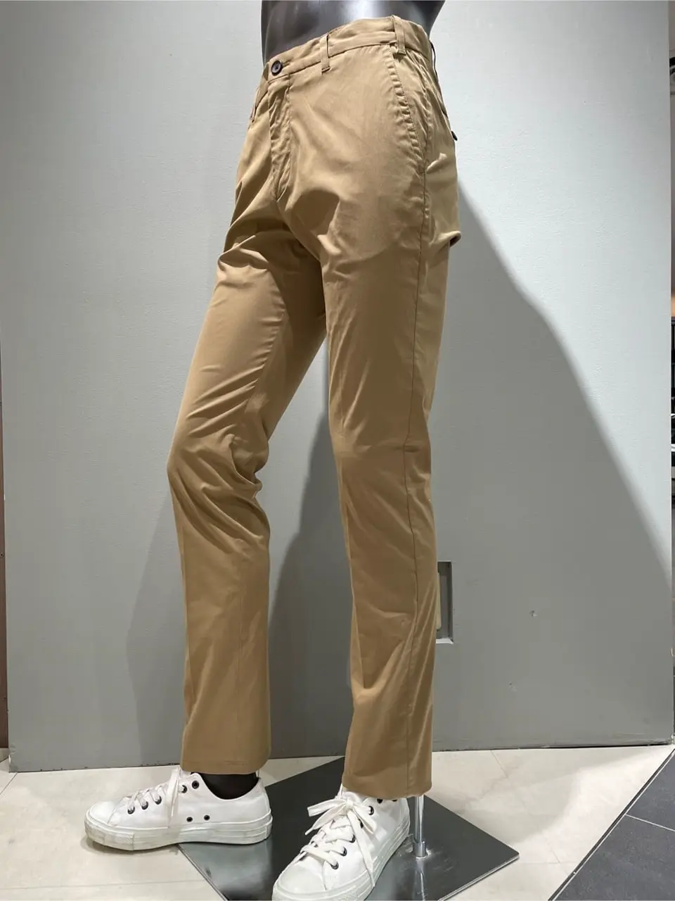 JOSEPH ABBOUD 伊津野 コーディネート画像