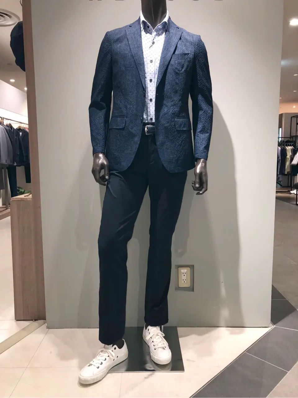 JOSEPH ABBOUD 川田 コーディネート画像