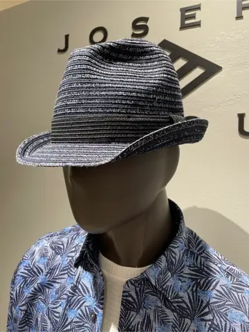 JOSEPH ABBOUD 伊津野 コーディネート画像