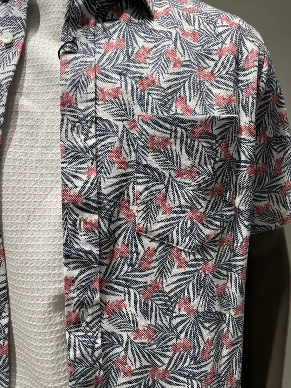 JOSEPH ABBOUD 伊津野 コーディネート画像