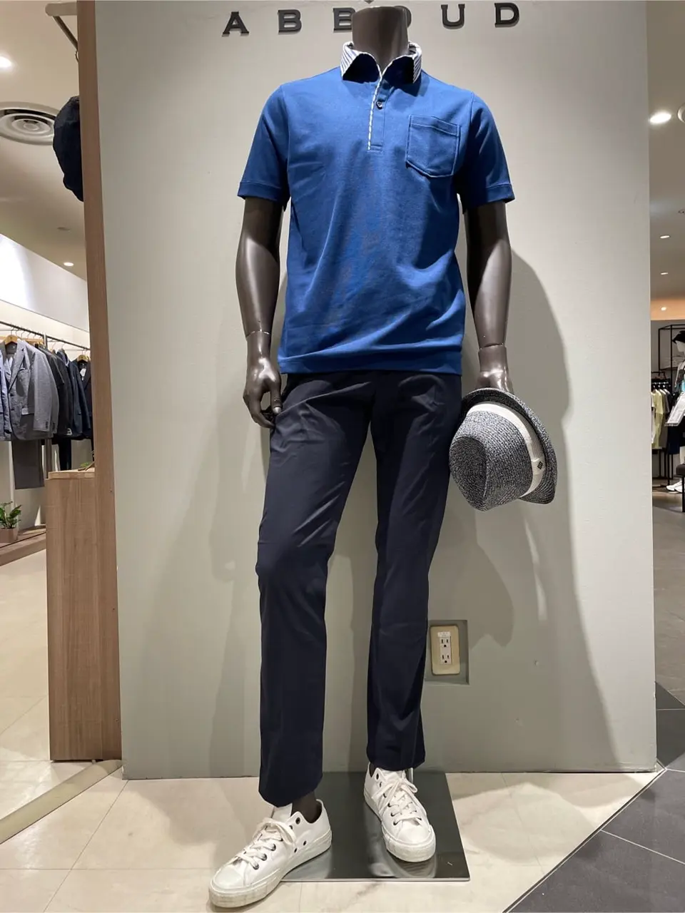 JOSEPH ABBOUD 伊津野 コーディネート画像