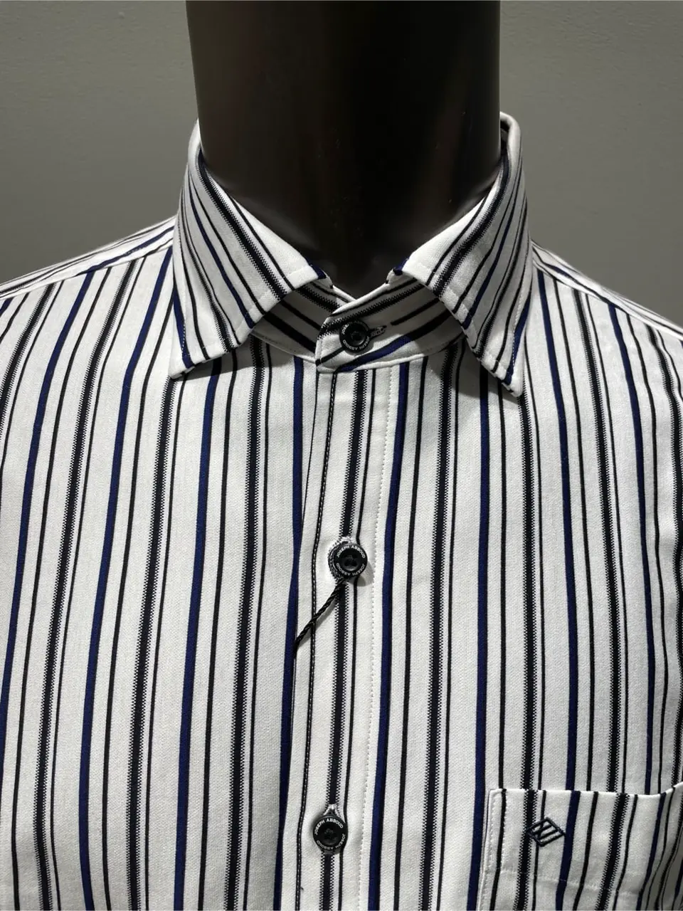 JOSEPH ABBOUD 伊津野 コーディネート画像