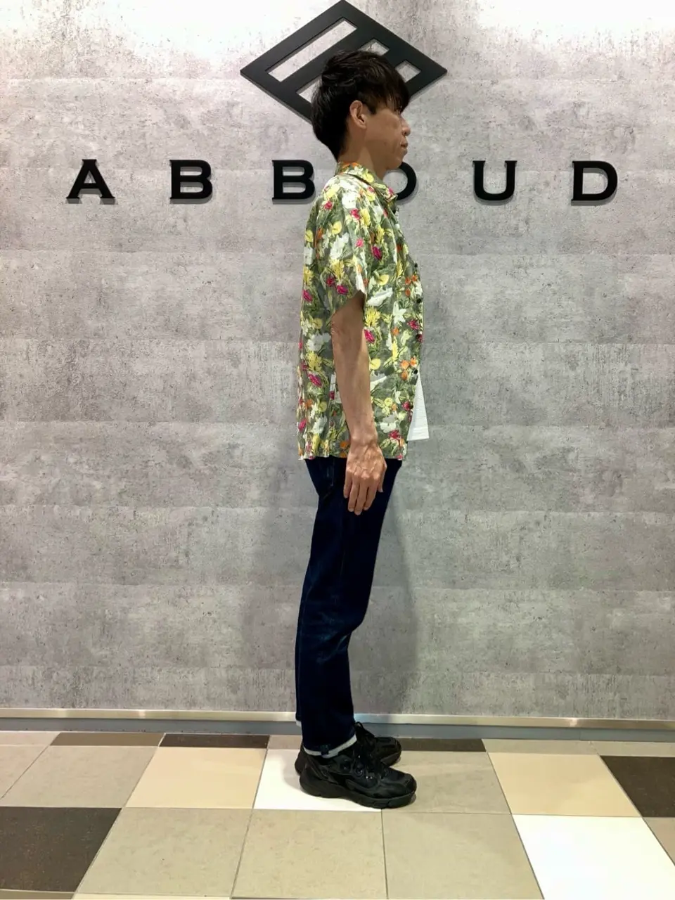 JOSEPH ABBOUD 足立 コーディネート画像