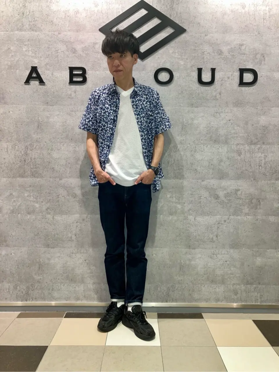 JOSEPH ABBOUD 足立 コーディネート画像