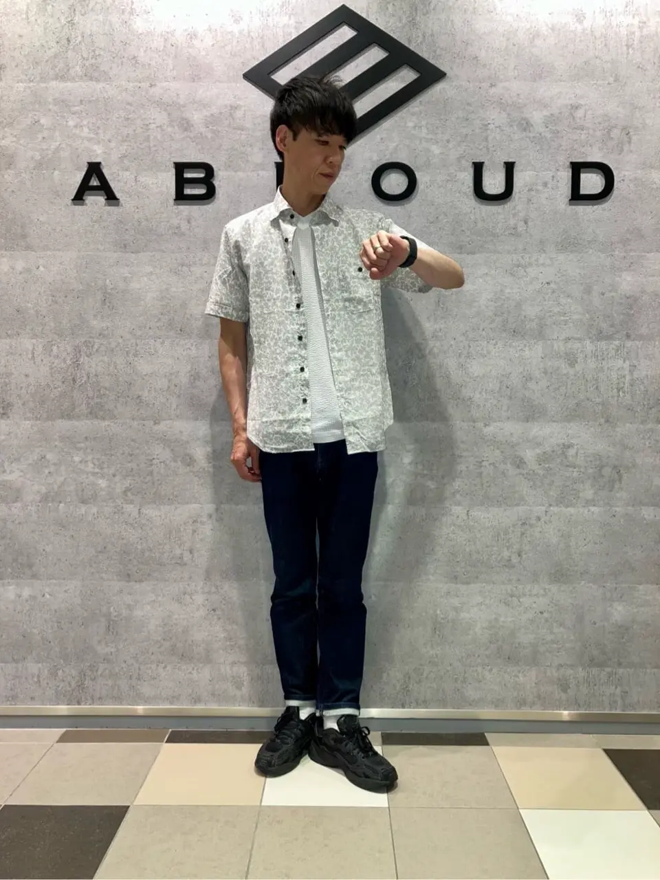 JOSEPH ABBOUD 足立 コーディネート画像