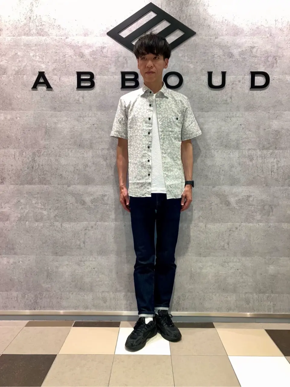 JOSEPH ABBOUD 足立 コーディネート画像