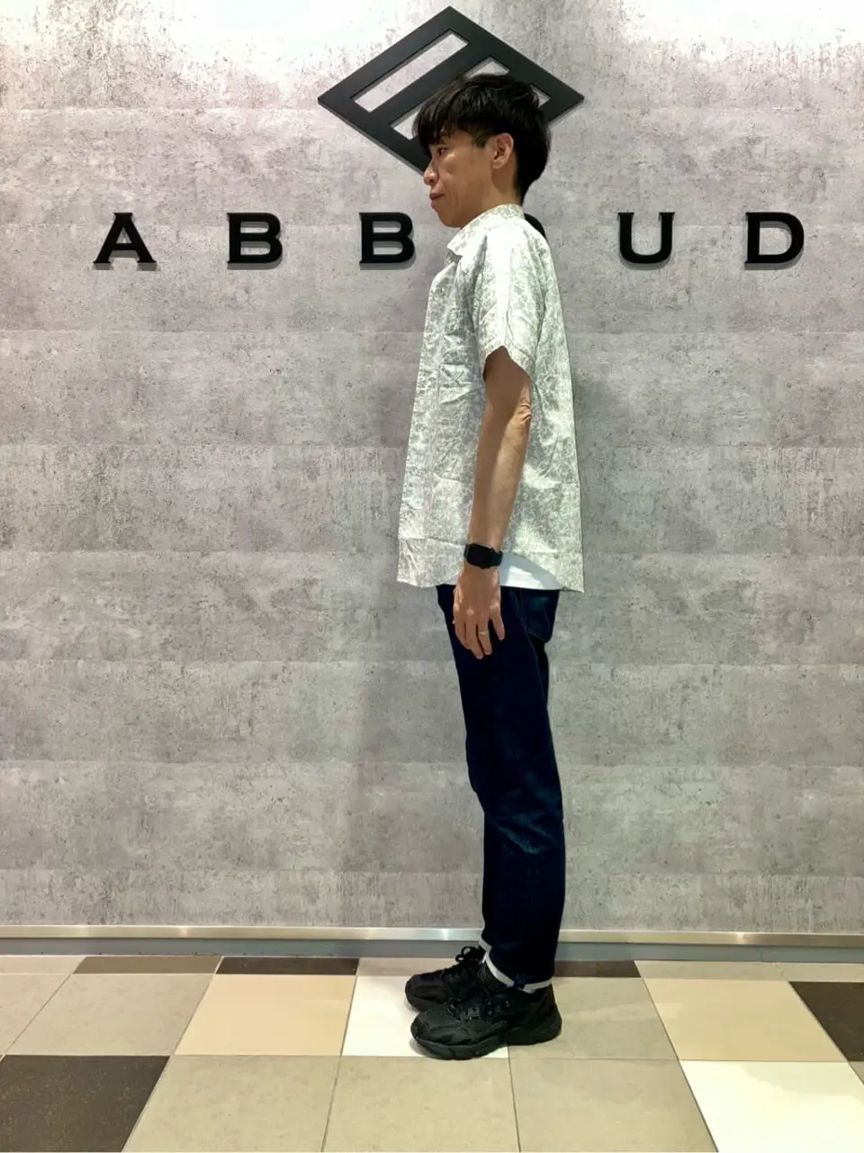 JOSEPH ABBOUD 足立 コーディネート画像