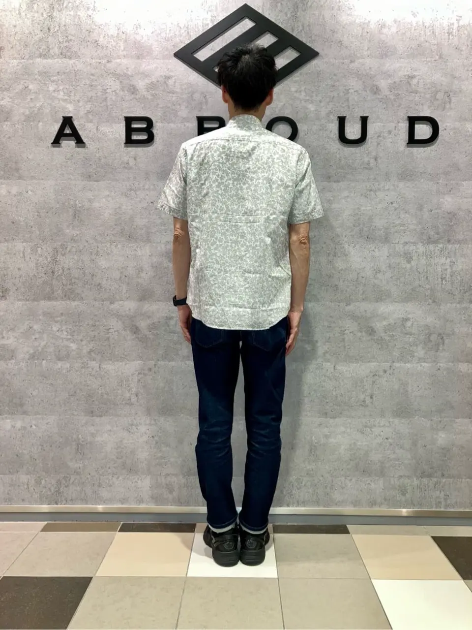 JOSEPH ABBOUD 足立 コーディネート画像