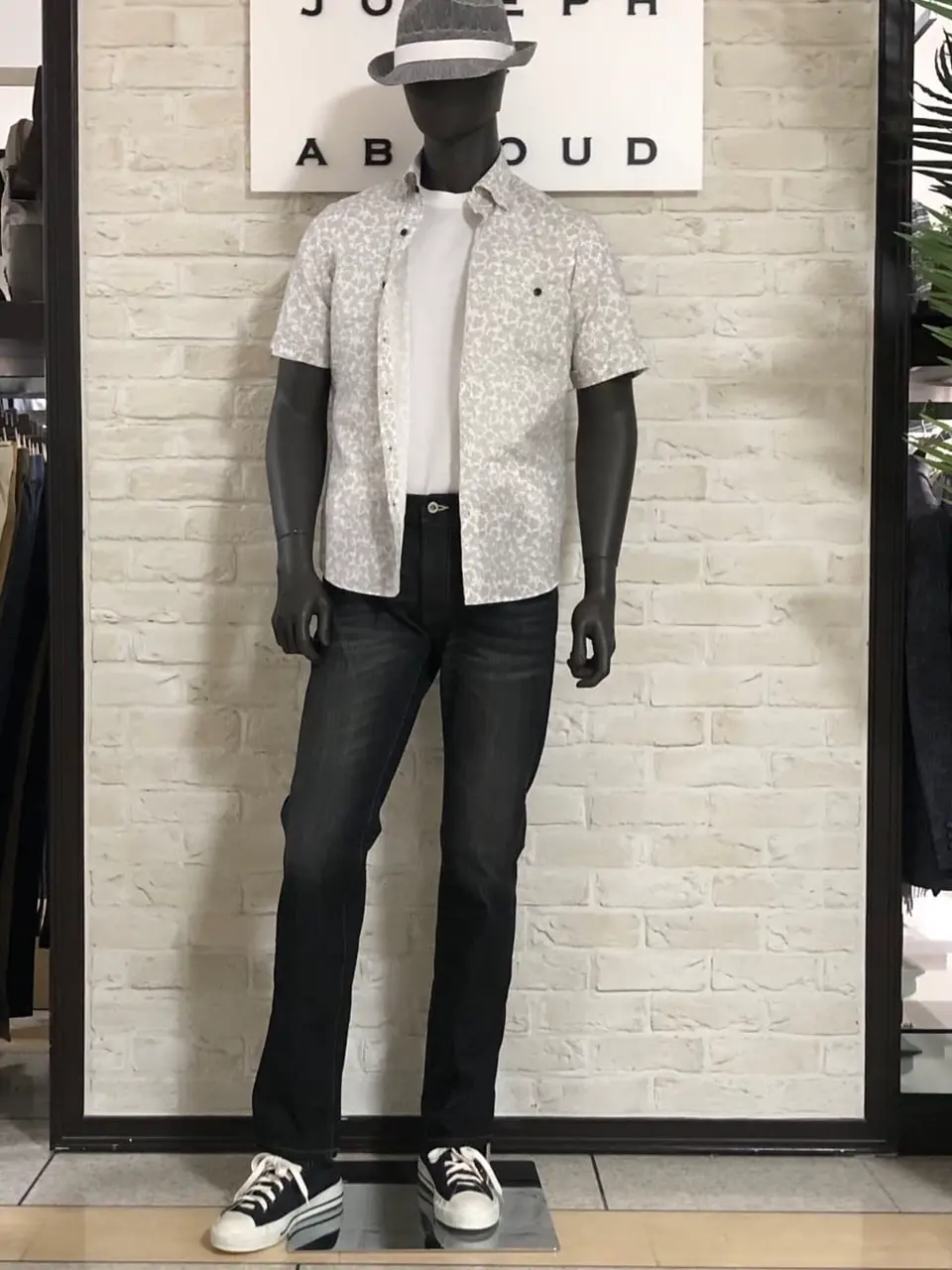 JOSEPH ABBOUD 山口 コーディネート画像