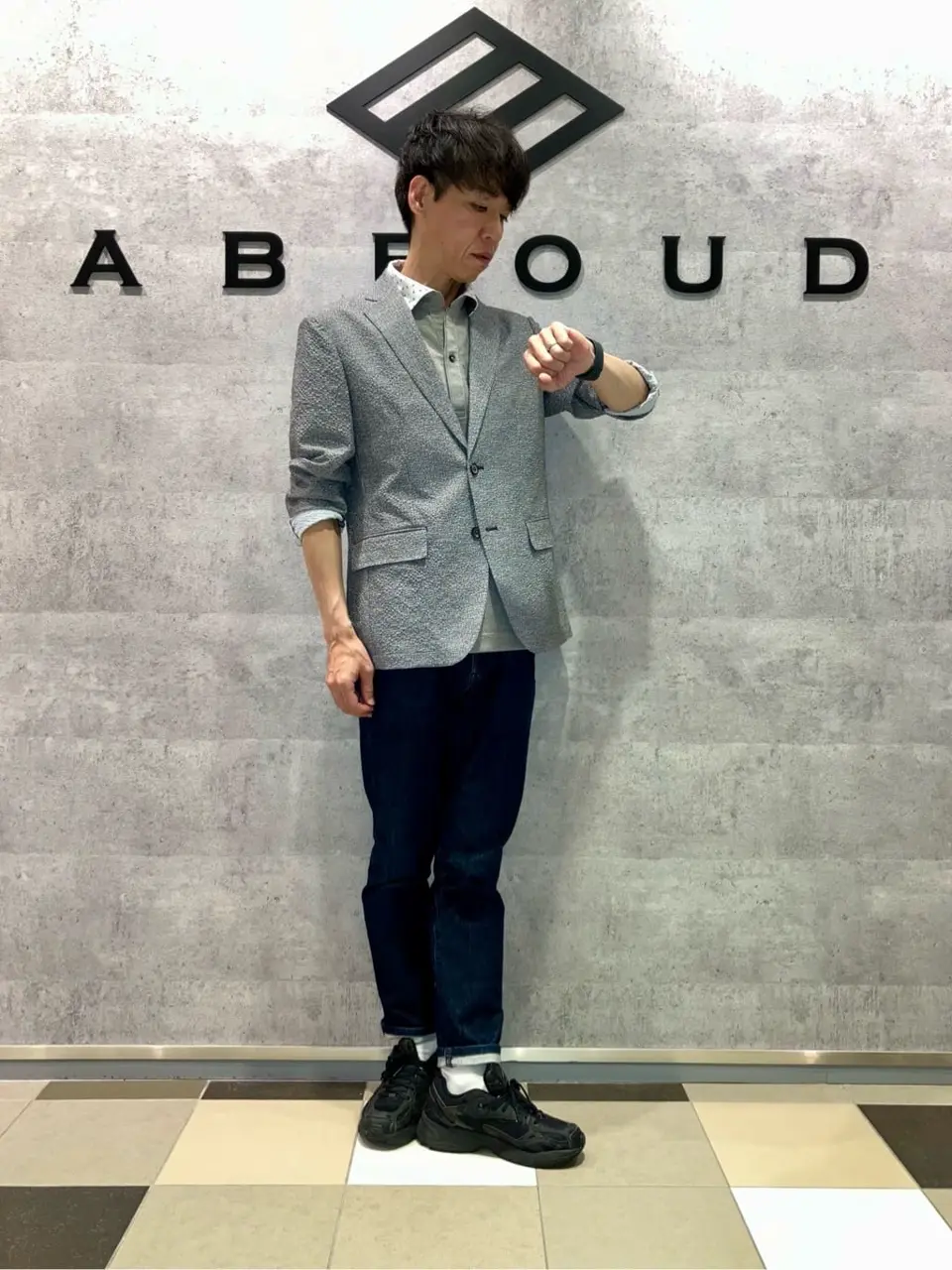 JOSEPH ABBOUD 足立 コーディネート画像