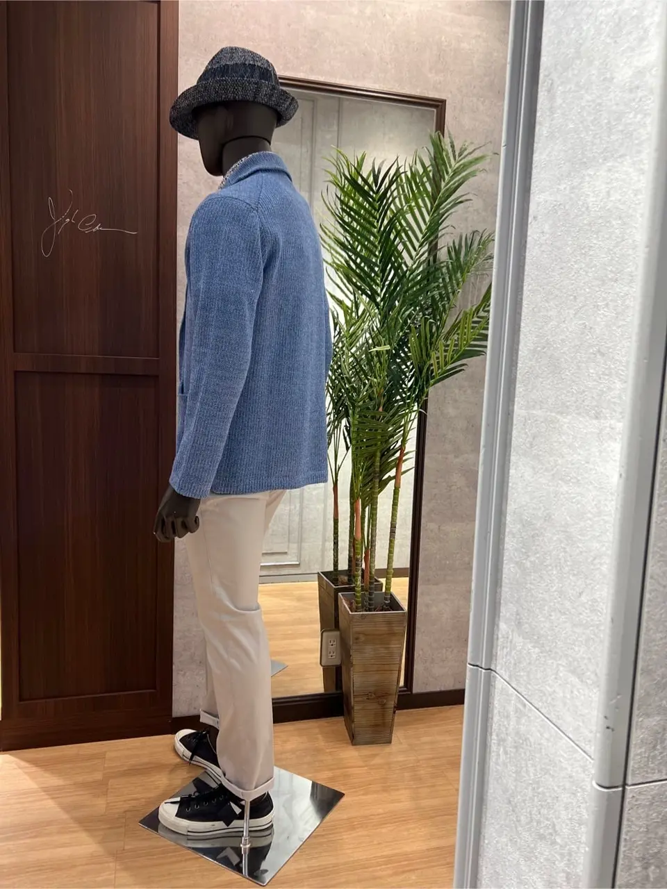 JOSEPH ABBOUD 上條 コーディネート画像