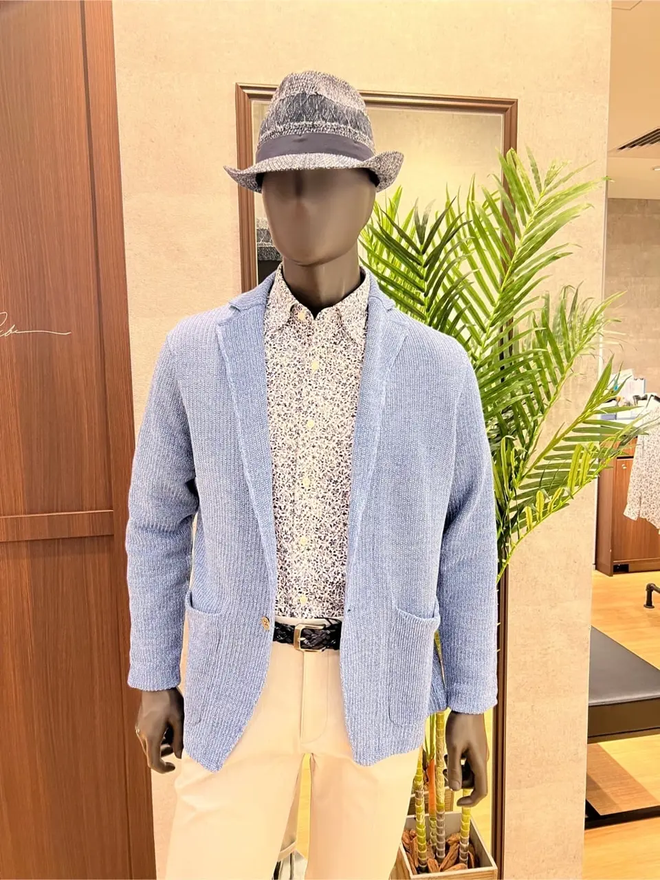 JOSEPH ABBOUD 上條 コーディネート画像