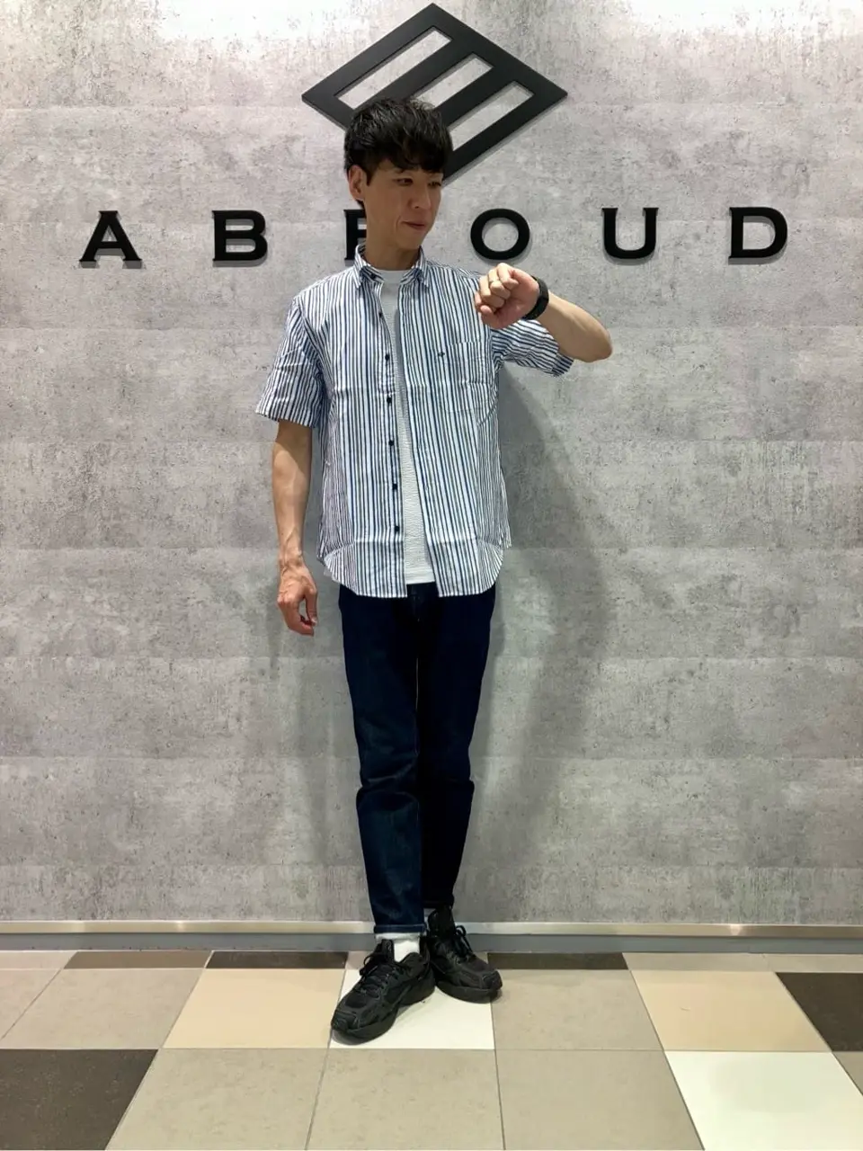 JOSEPH ABBOUD 足立 コーディネート画像