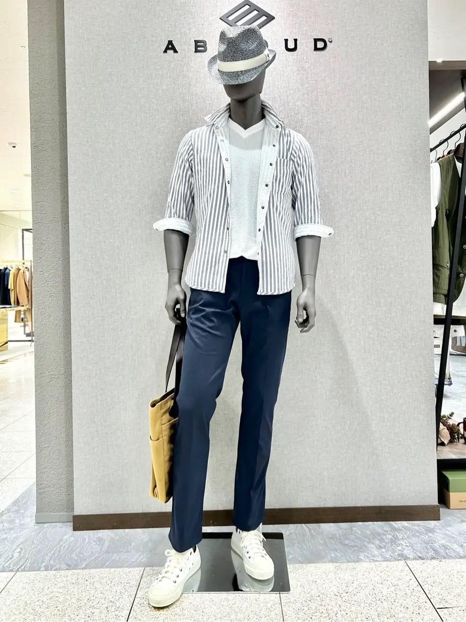 JOSEPH ABBOUD 上田 コーディネート画像