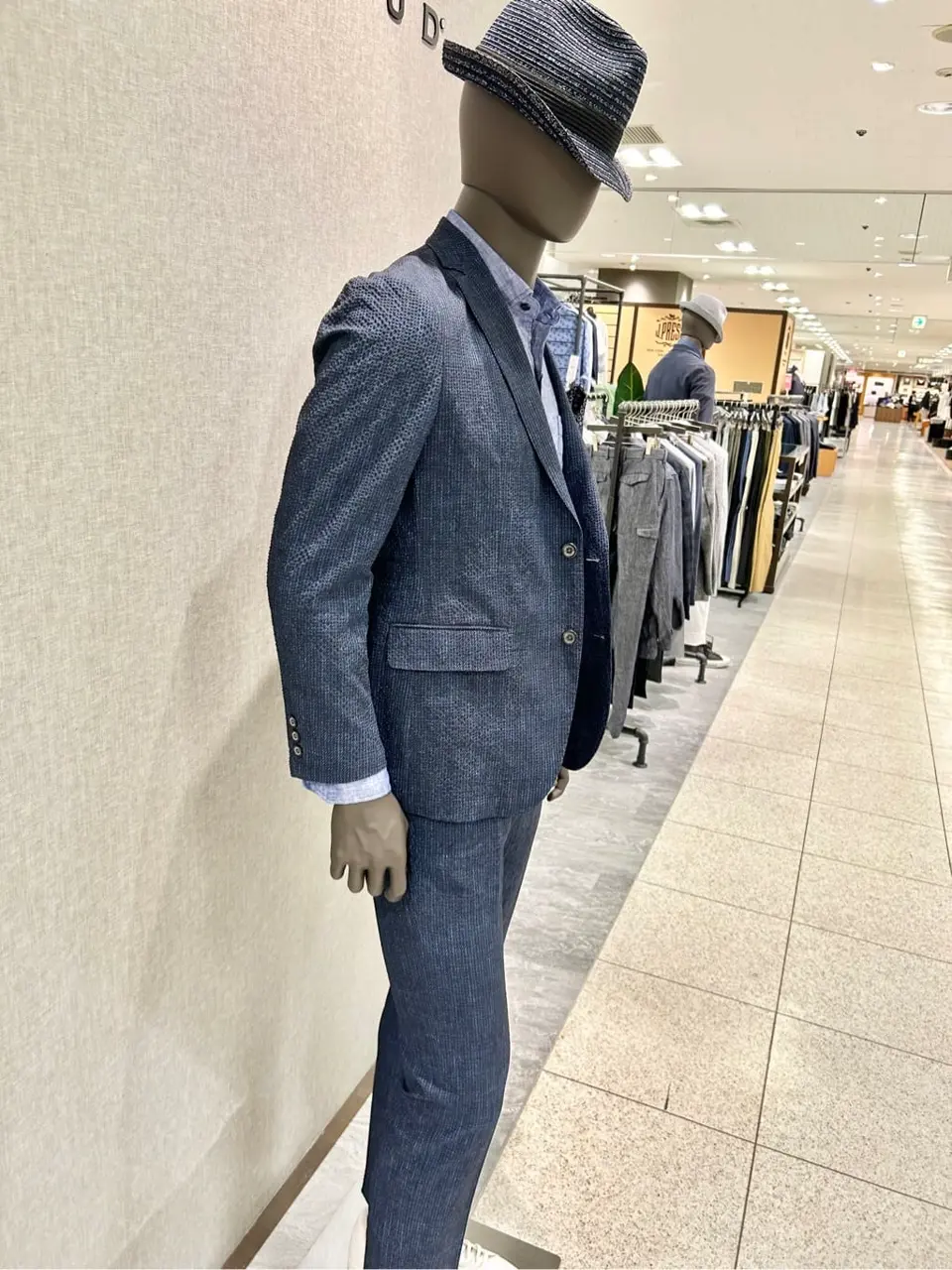 JOSEPH ABBOUD 上田 コーディネート画像