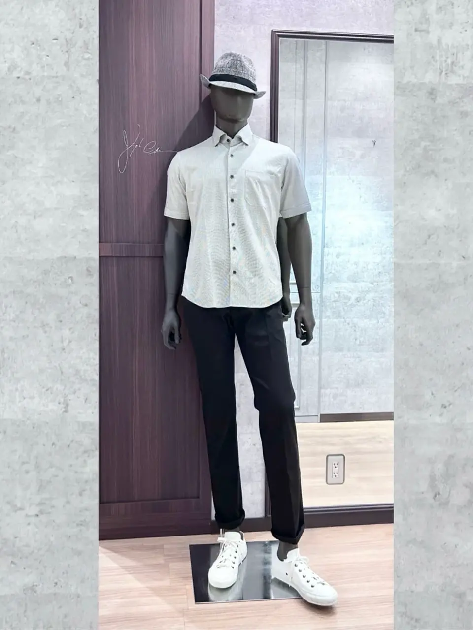 JOSEPH ABBOUD 二澤 コーディネート画像