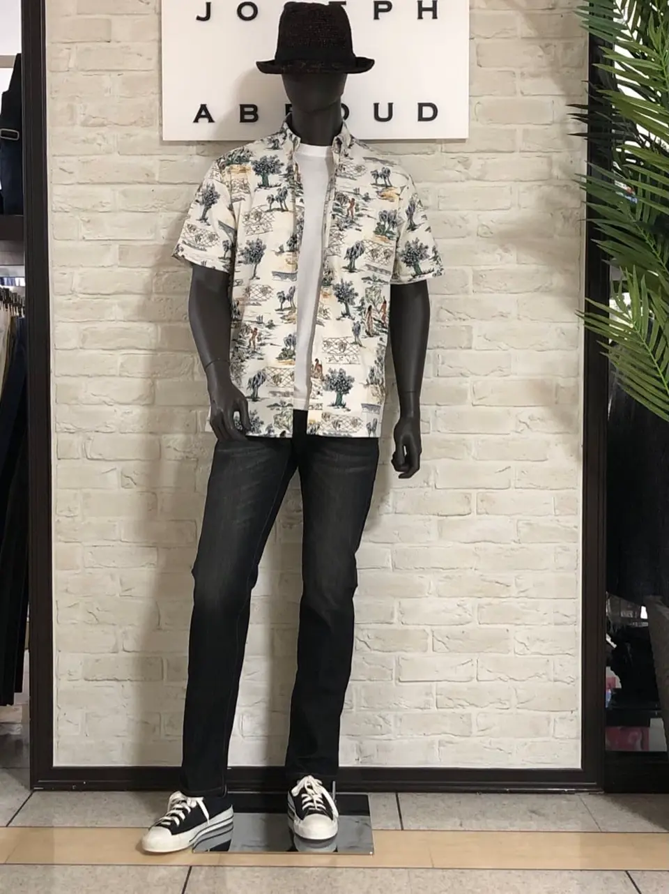 JOSEPH ABBOUD 山口 コーディネート画像