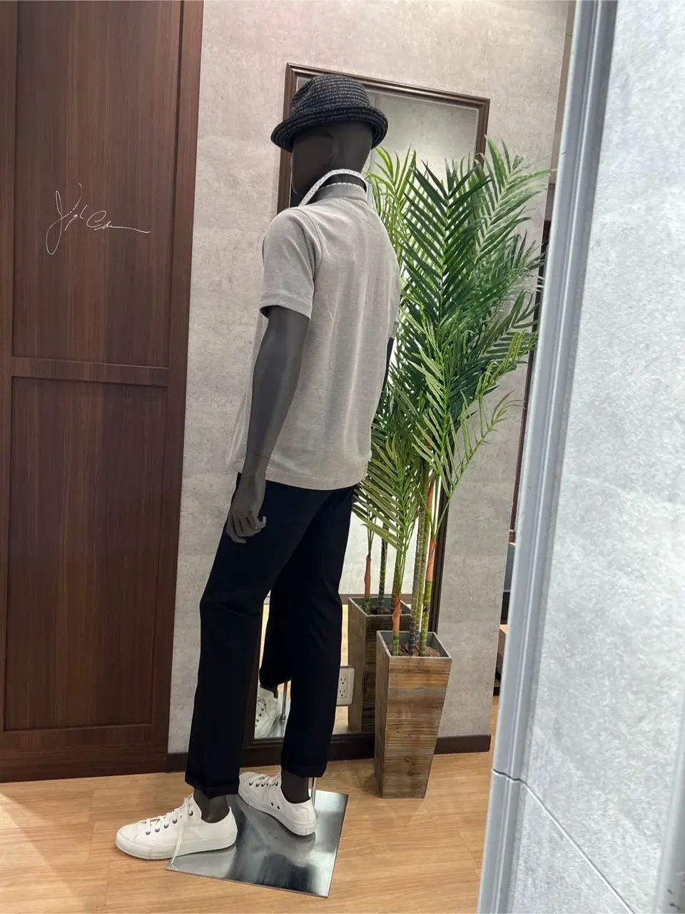 JOSEPH ABBOUD 上條 コーディネート画像