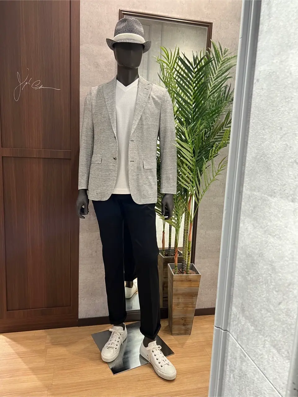 JOSEPH ABBOUD 上條 コーディネート画像