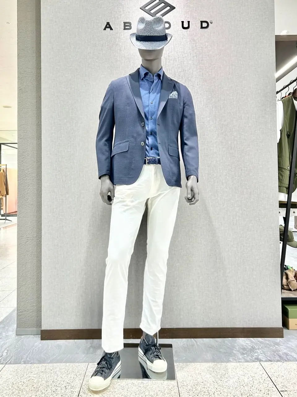 JOSEPH ABBOUD 上田 コーディネート画像