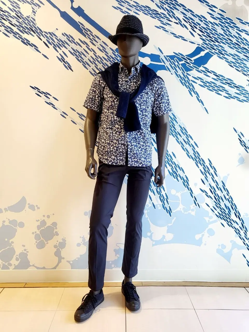 JOSEPH ABBOUD 亀井 コーディネート画像