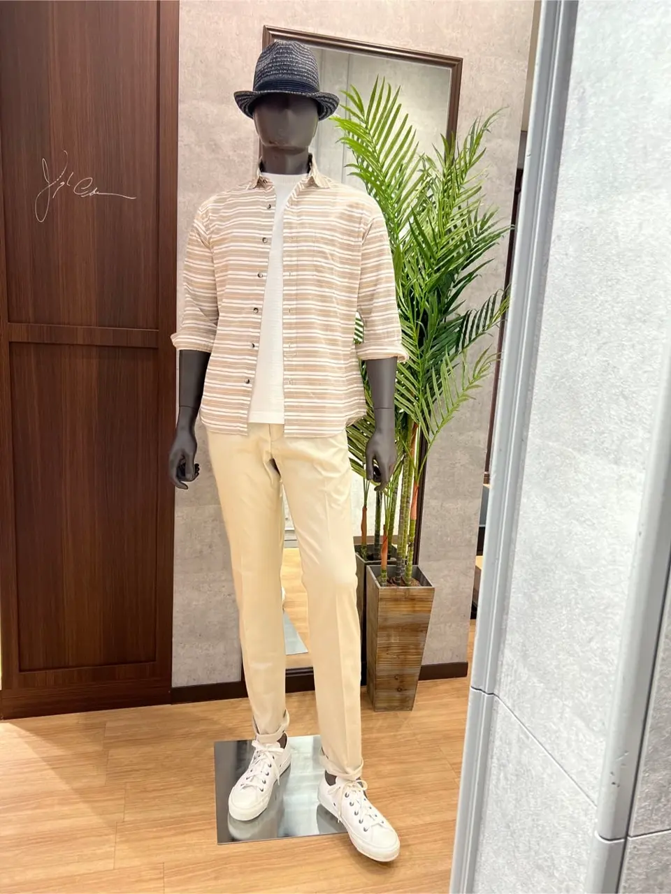 JOSEPH ABBOUD 上條 コーディネート画像