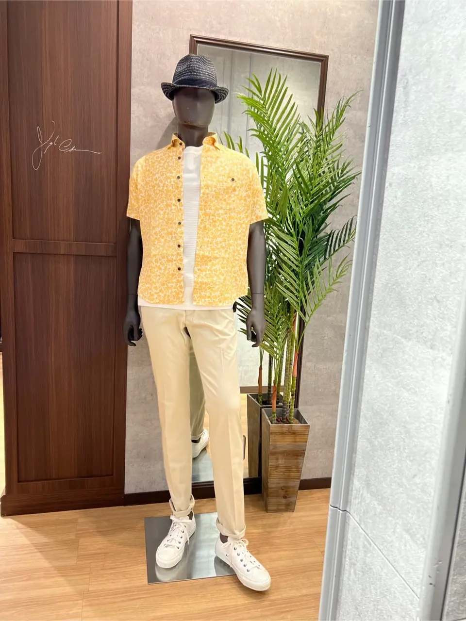 JOSEPH ABBOUD 上條 コーディネート画像