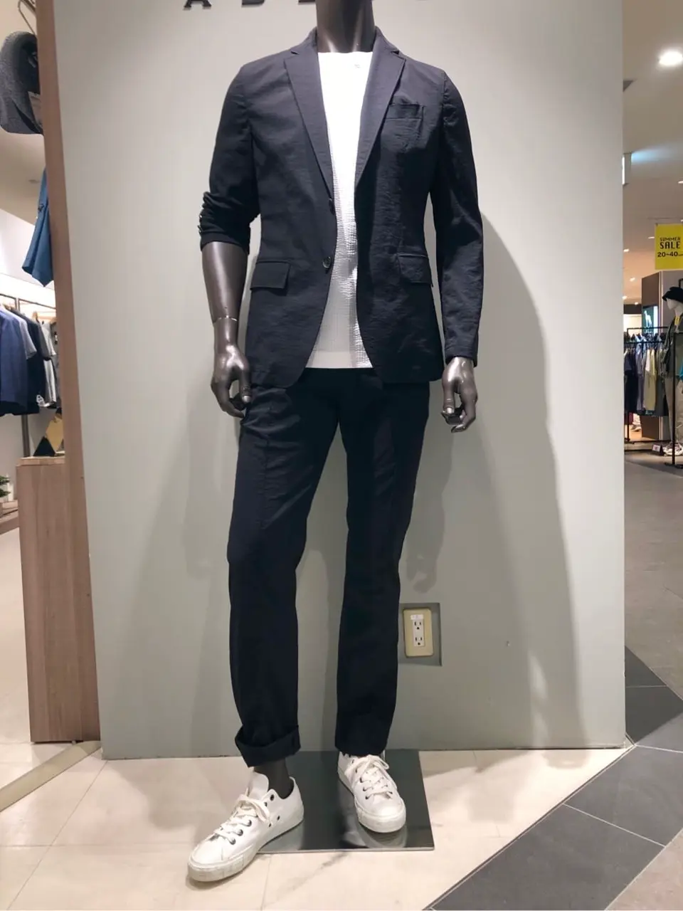 JOSEPH ABBOUD 川田 コーディネート画像