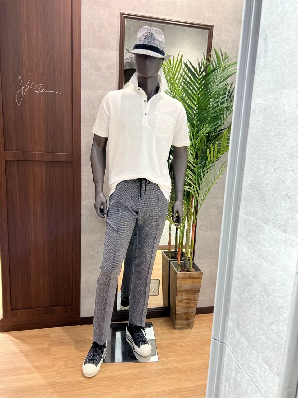 JOSEPH ABBOUD 上條 コーディネート画像