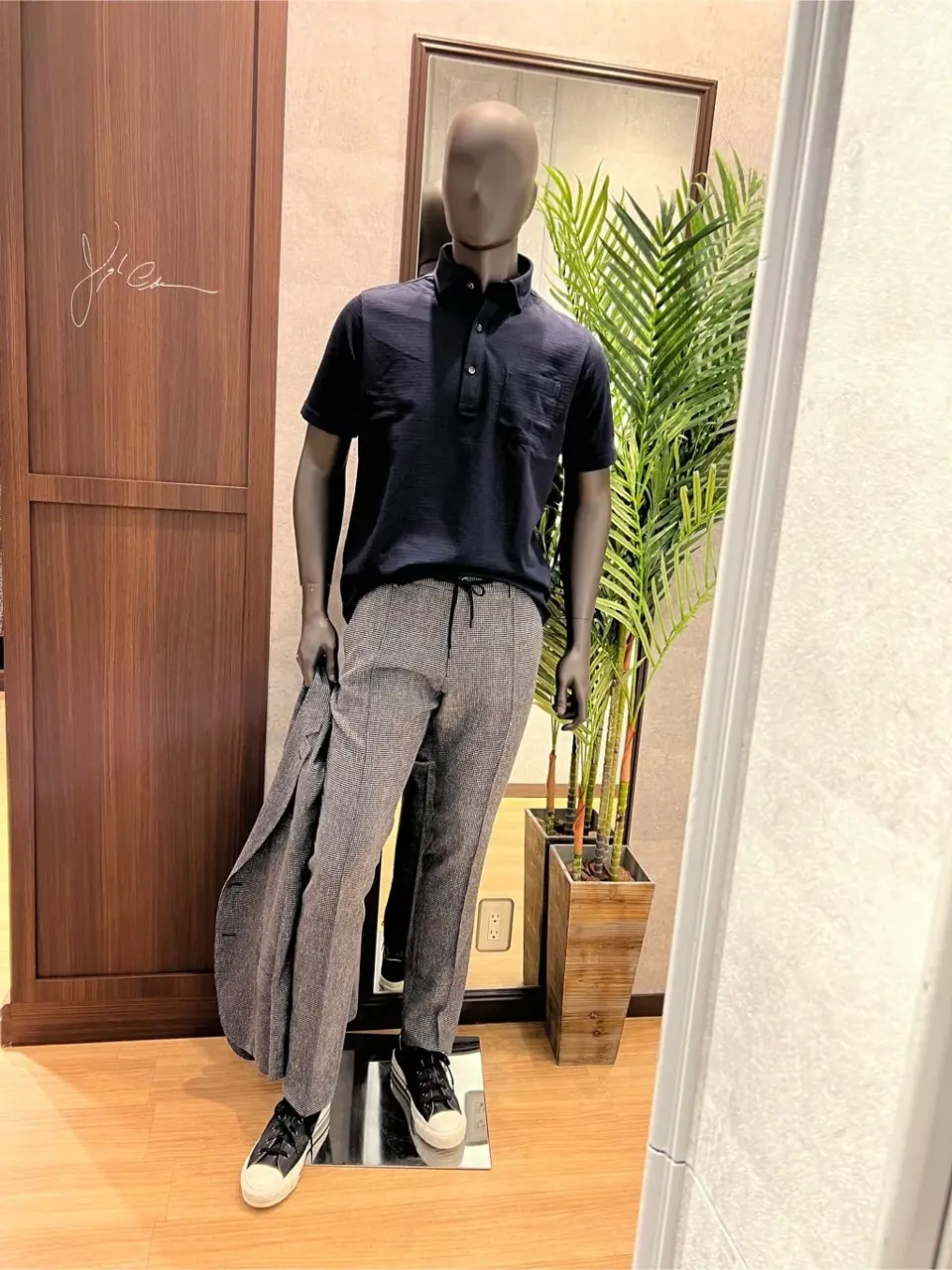 JOSEPH ABBOUD 上條 コーディネート画像