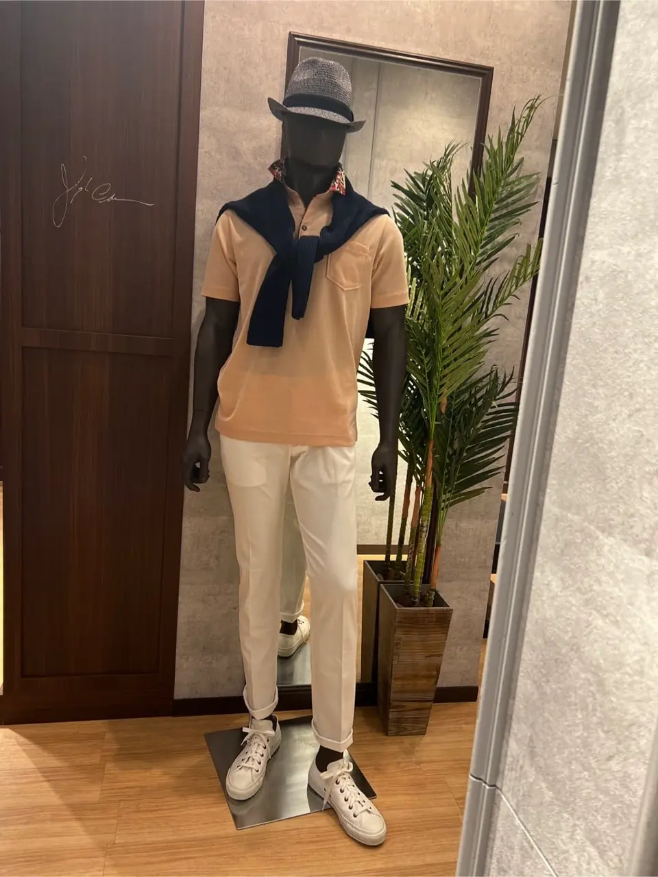 JOSEPH ABBOUD 上條 コーディネート画像