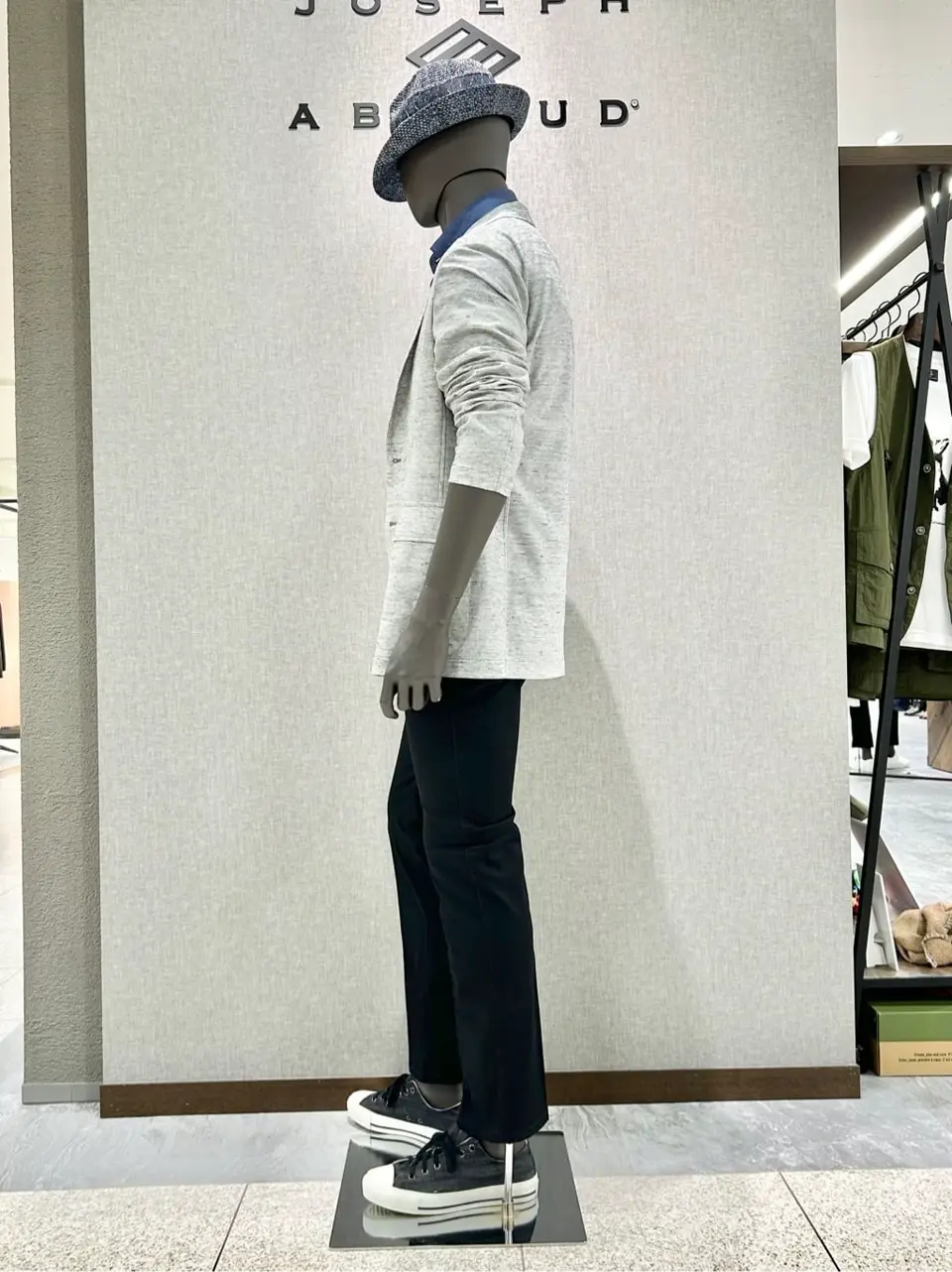 JOSEPH ABBOUD 上田 コーディネート画像