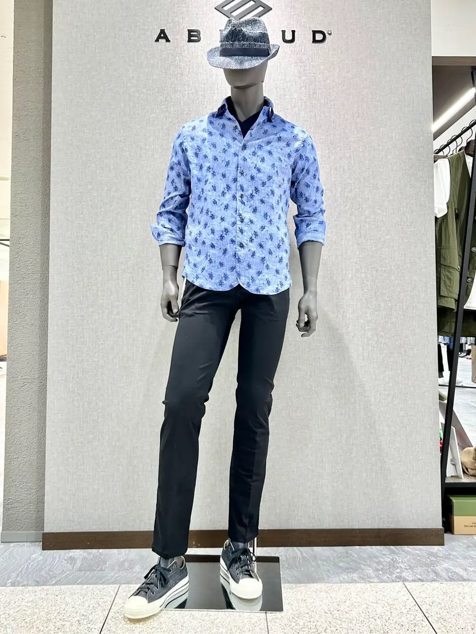 JOSEPH ABBOUD 上田 コーディネート画像