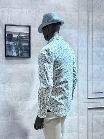 JOSEPH ABBOUD 二澤 コーディネート画像