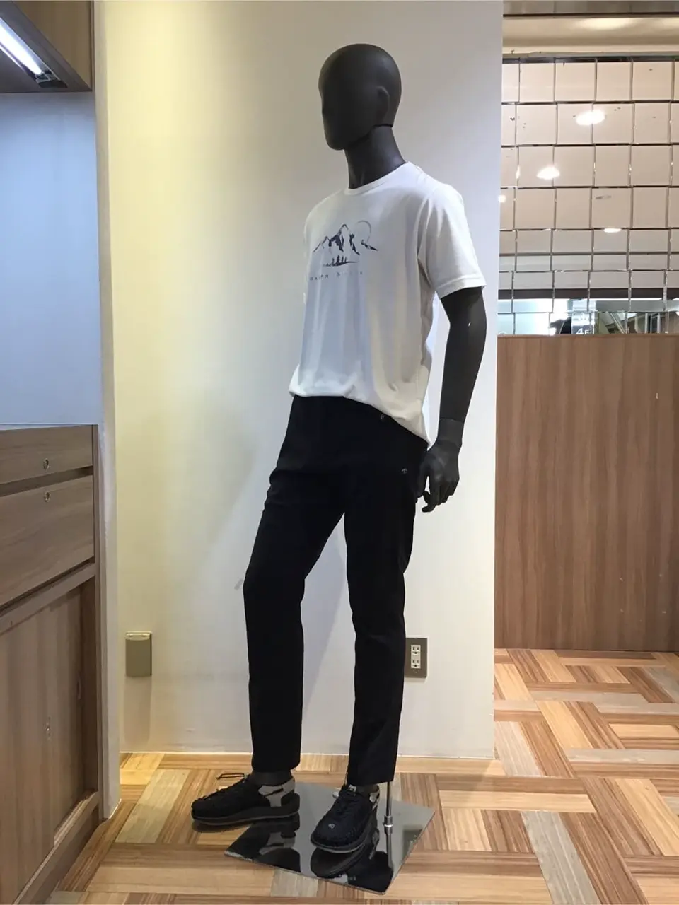 JOSEPH ABBOUD 小城 コーディネート画像