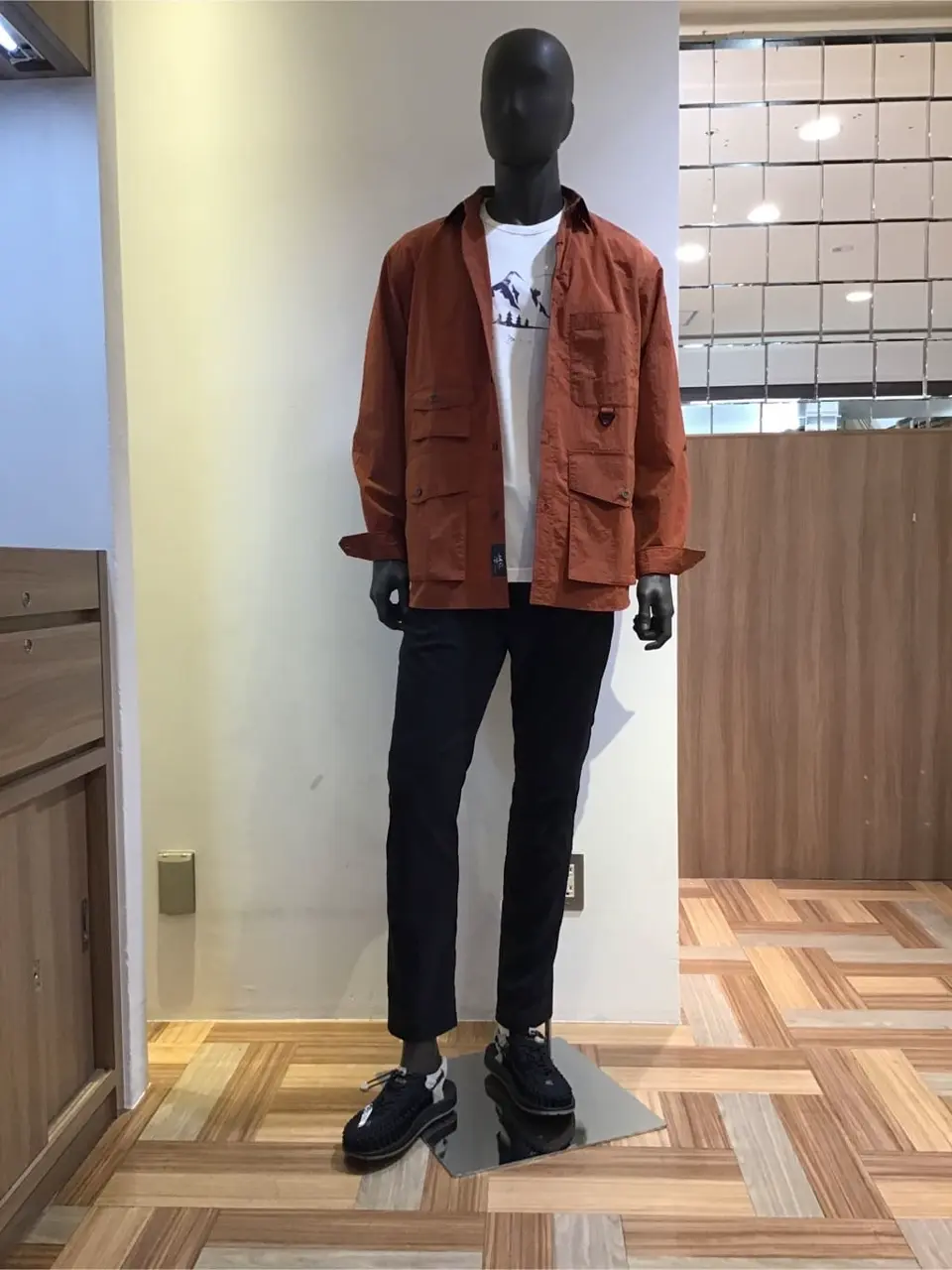 JOSEPH ABBOUD 小城 コーディネート画像