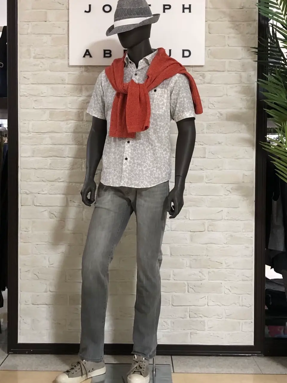 JOSEPH ABBOUD 山口 コーディネート画像