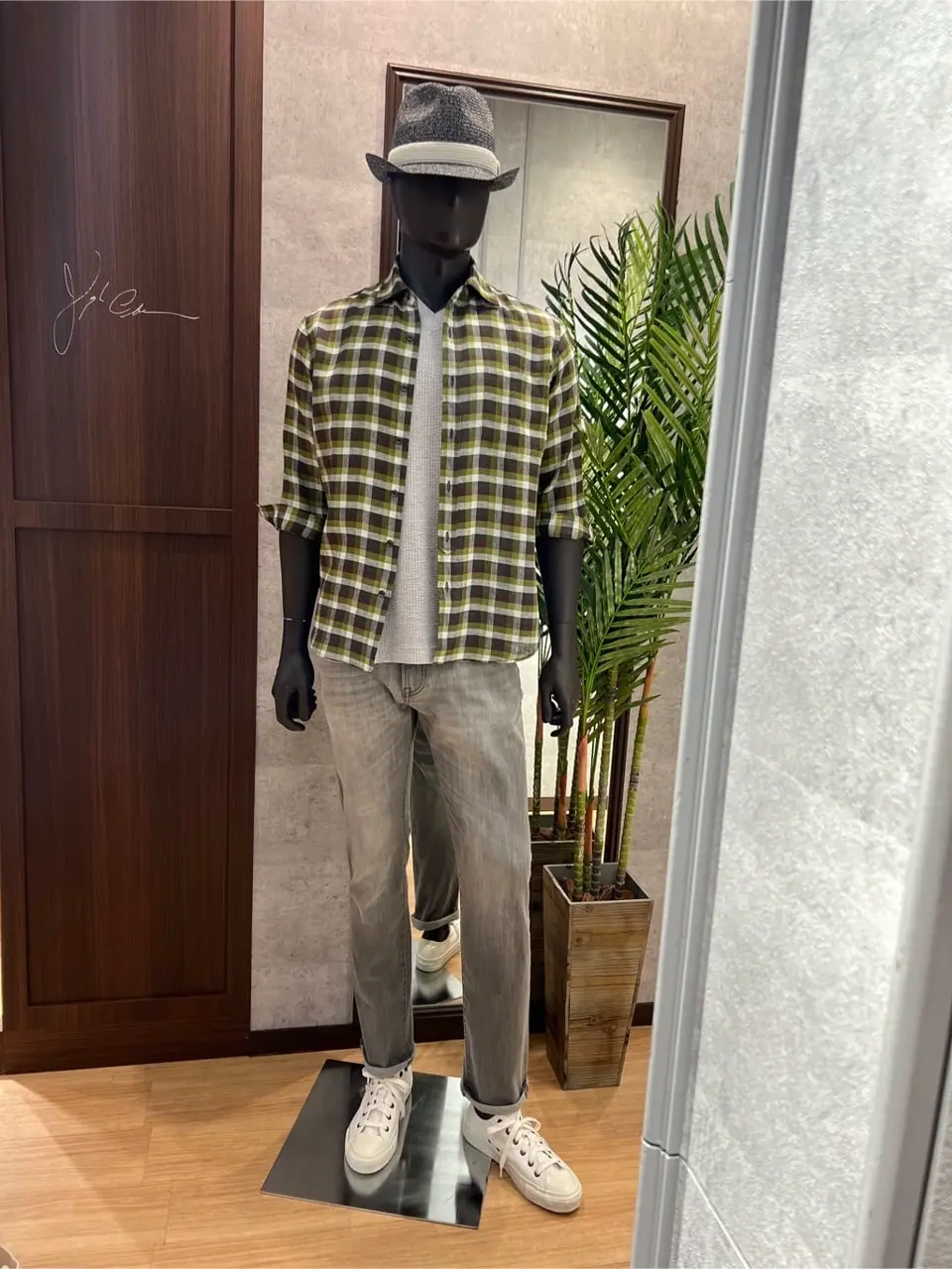 JOSEPH ABBOUD 上條 コーディネート画像