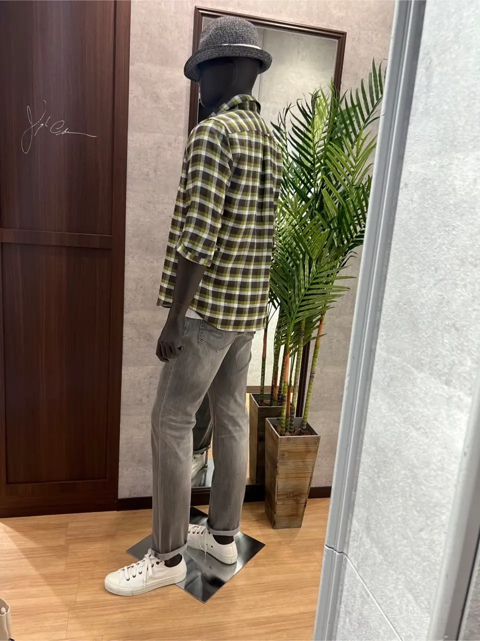 JOSEPH ABBOUD 上條 コーディネート画像