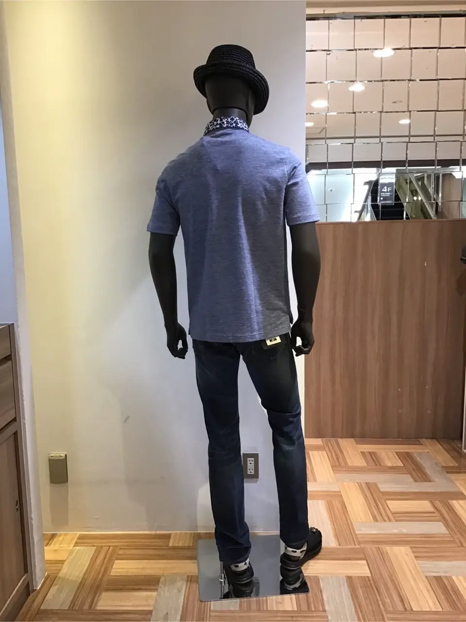 JOSEPH ABBOUD 小城 コーディネート画像